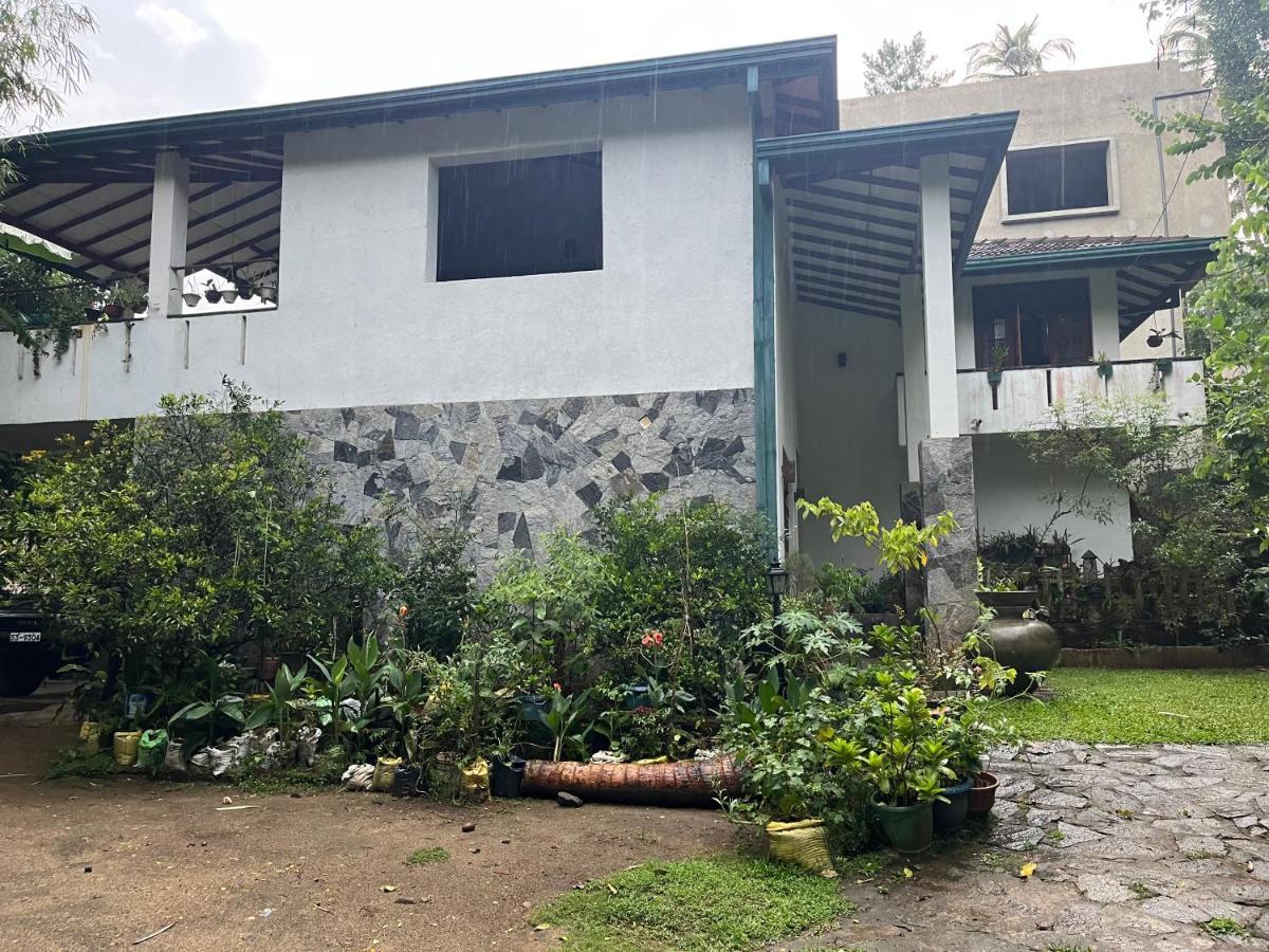 Rustic Mahaweli Apartment Kandy Exterior foto